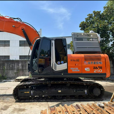 Escavatori cingolati usati Hitachi ZX210 in offerta adatti per una varietà di applicazioni da 21 tonnellate