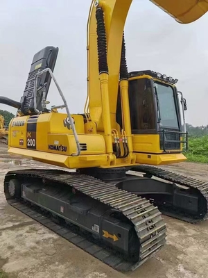 Escavatore Komatsu PC200-8 importato dal Giappone, con un peso operativo di 20 tonnellate